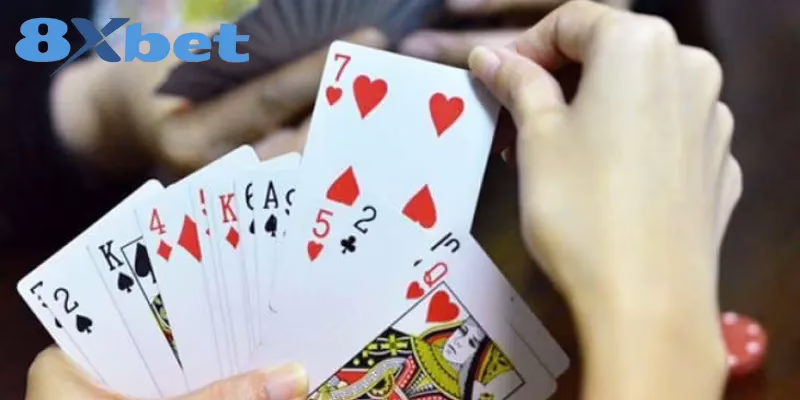 Mẹo Nhớ Bài Tá Lả Dễ Thắng Được Cao Thủ Chia Sẻ Bí Quyết 3 Quan sát đối thủ khi chơi để ghi nhớ thói quen của họ